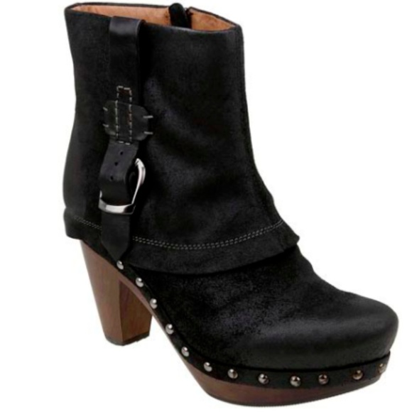 earthies boots